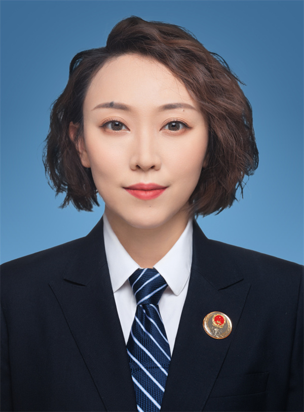 劉靜（會計）